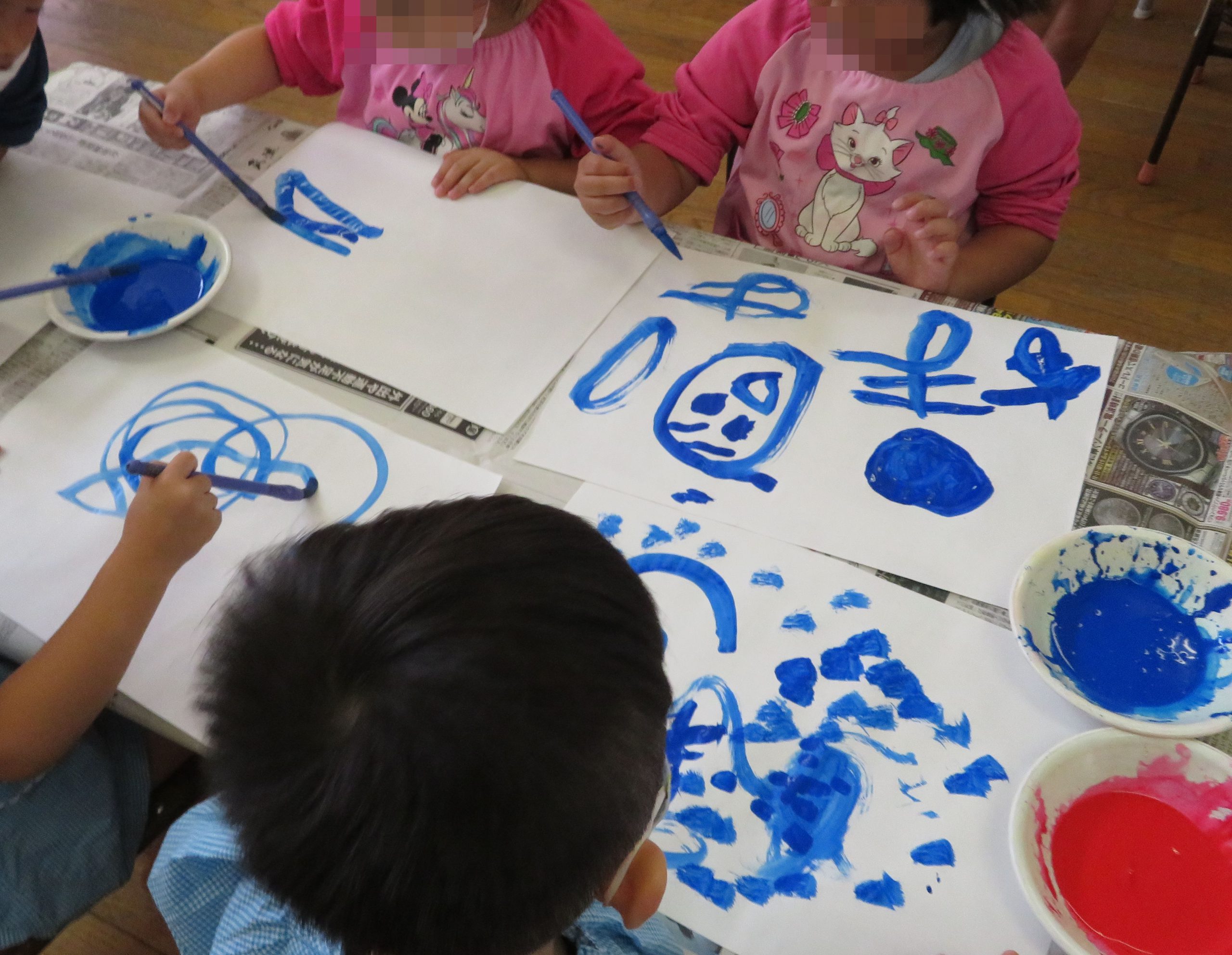 の びる保育園 3歳児いるか組 筆遊びを行いました 社会福祉法人 相模会